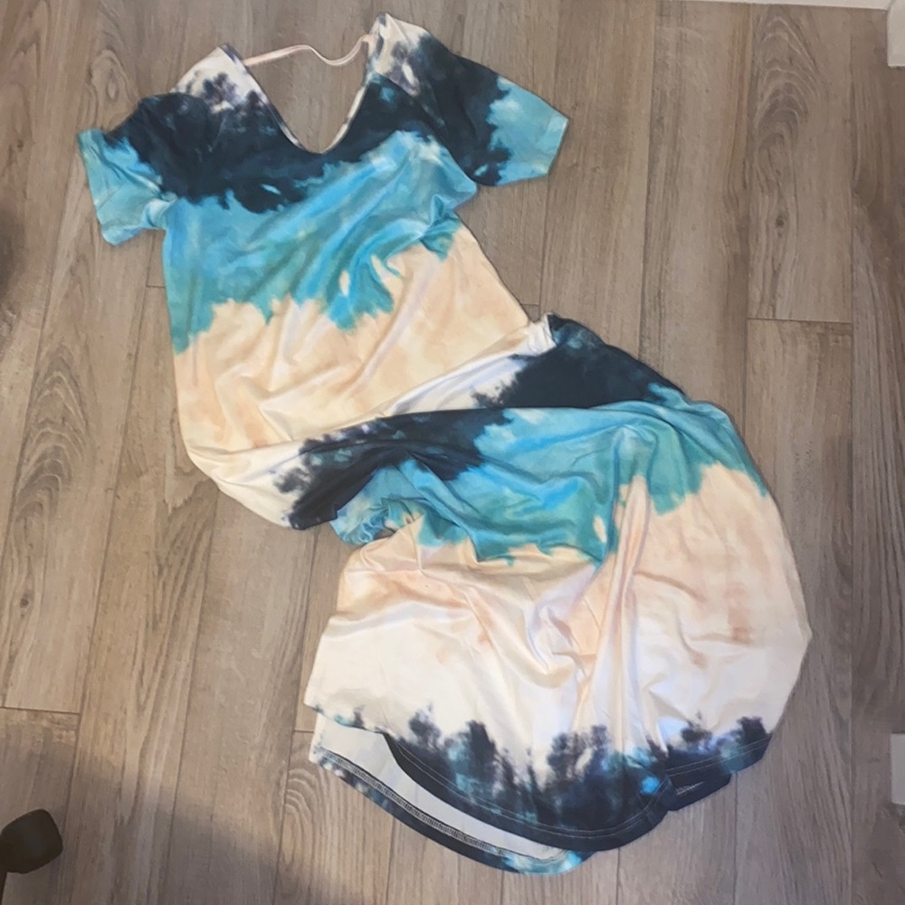 Tie dye maxi dress v-neck
